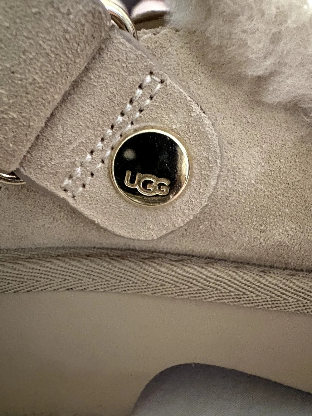 UGG Esmee Clogs Size 9 Never Worn!